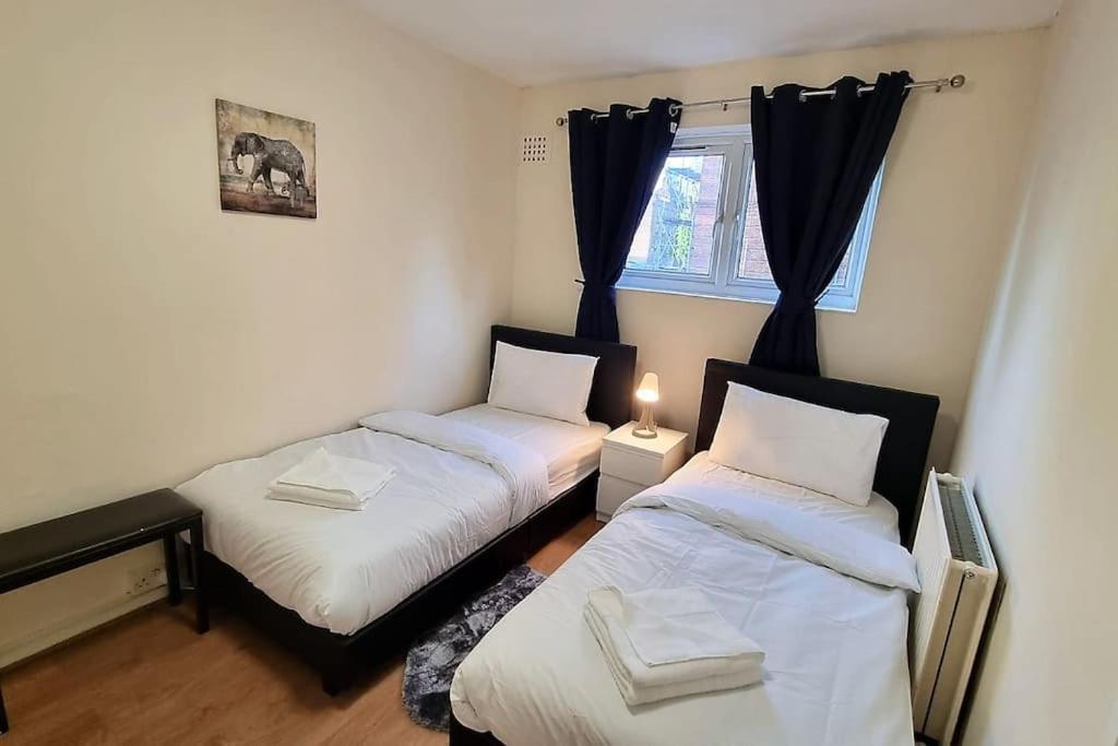 2 Bedroom Apartment In Kennington Londres Extérieur photo