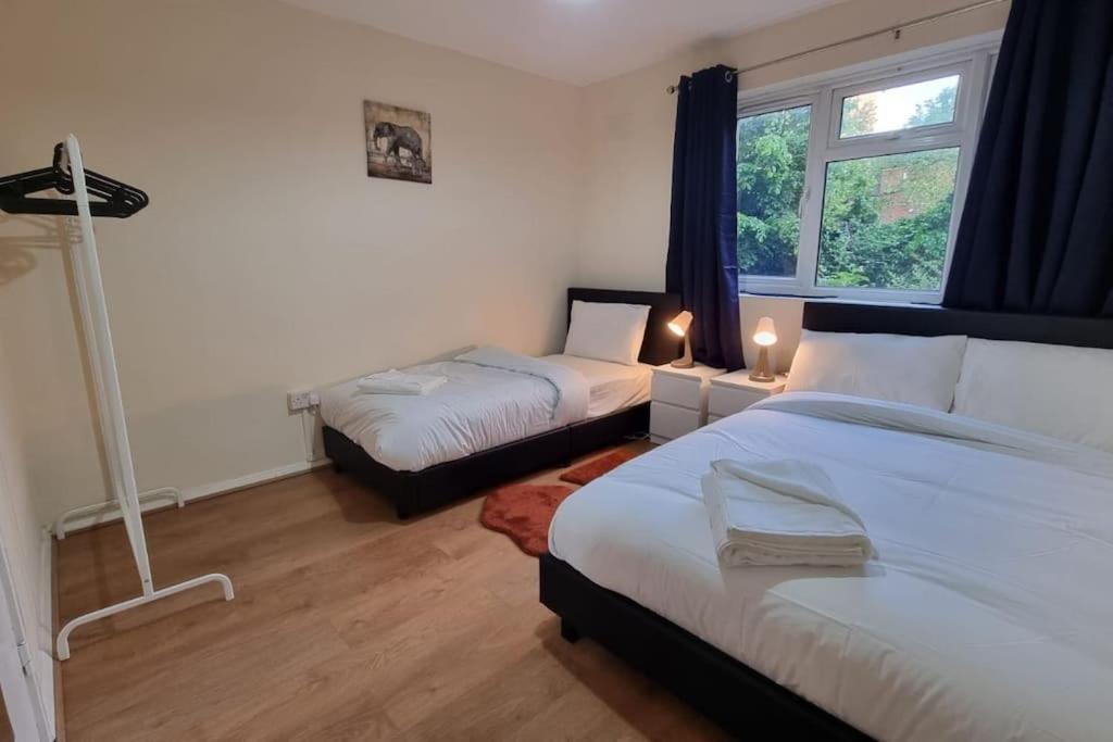 2 Bedroom Apartment In Kennington Londres Extérieur photo
